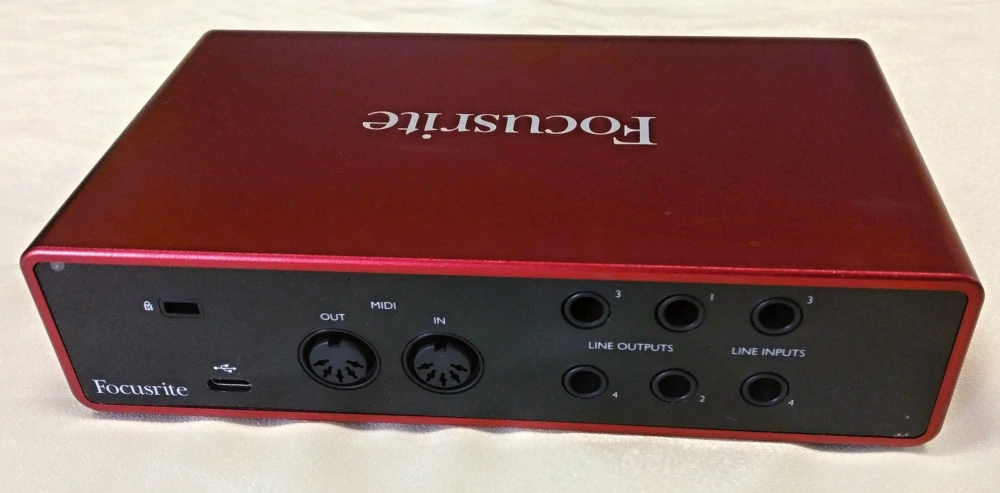 Focusrite Scarlett 4i4 3rd gen