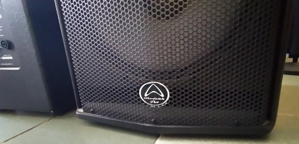 Wharfedale pro impact 215