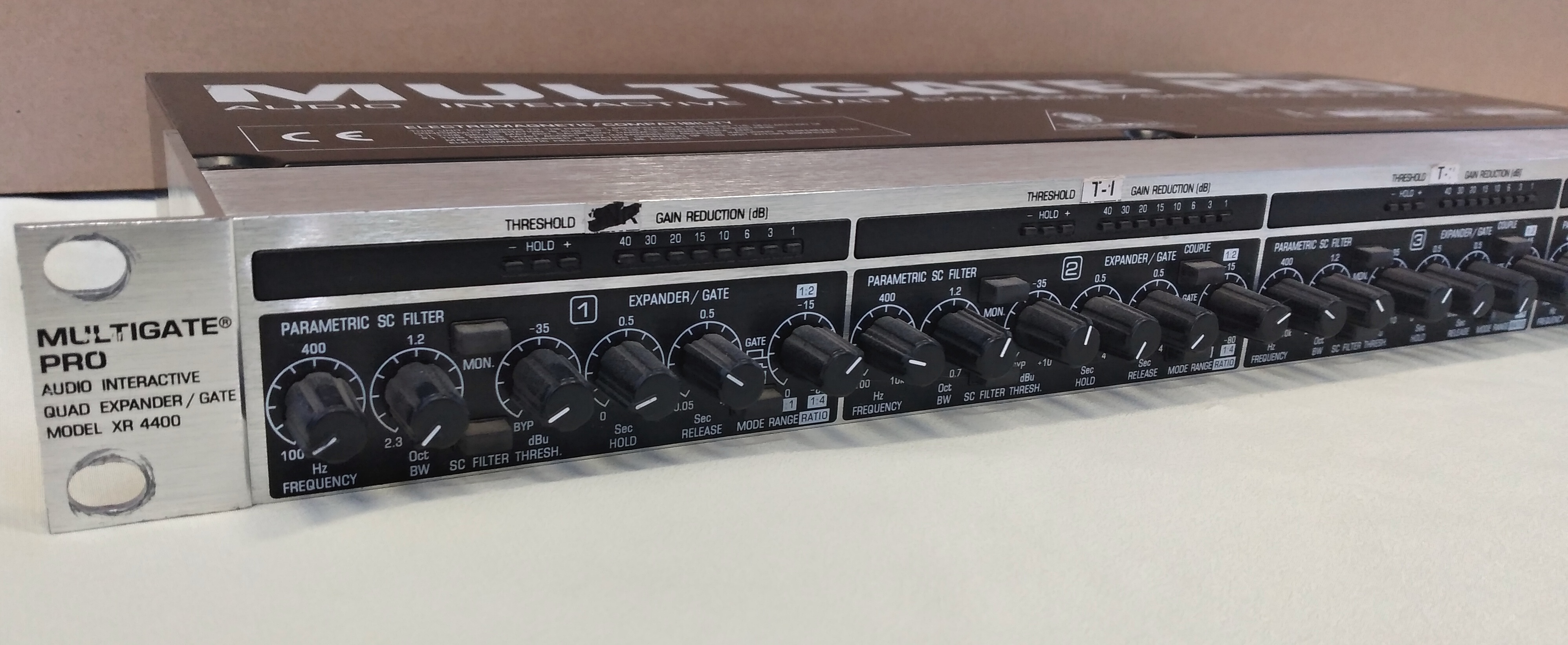 Behringer XR4400 MULTIGATE