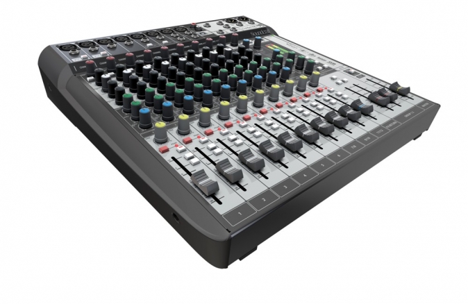 SOUNDCRAFT Signature 12 MTK