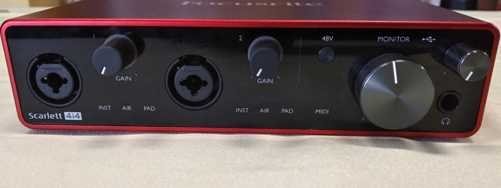 Focusrite Scarlett 4i4 3rd gen
