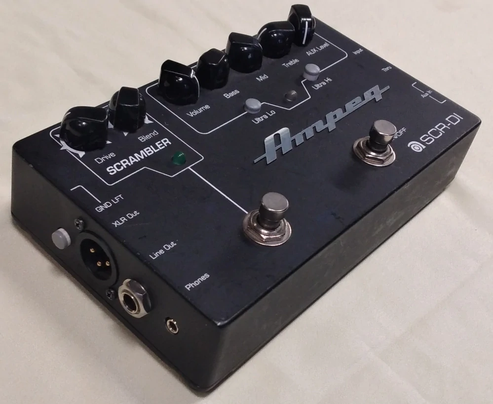 Ampeg SCR-DI