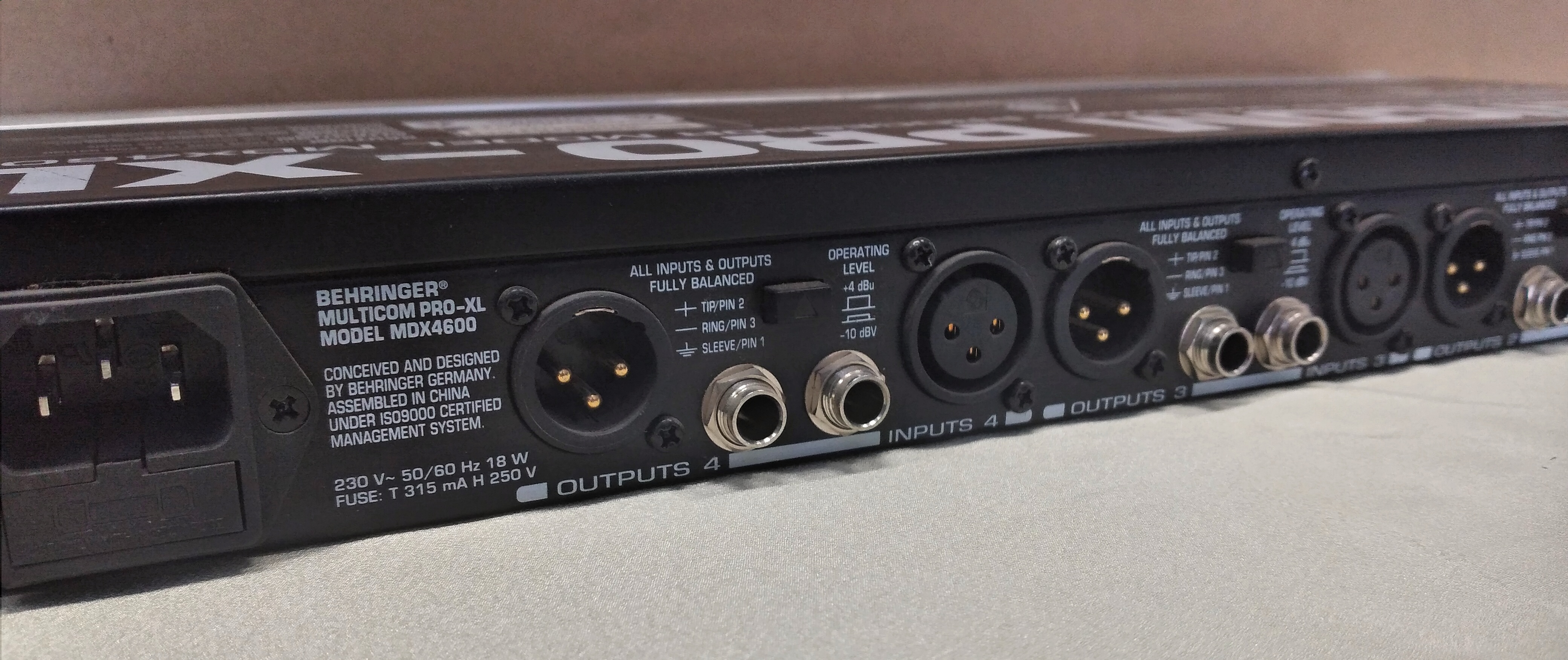 Behringer Multicom Pro XL MDX4600
