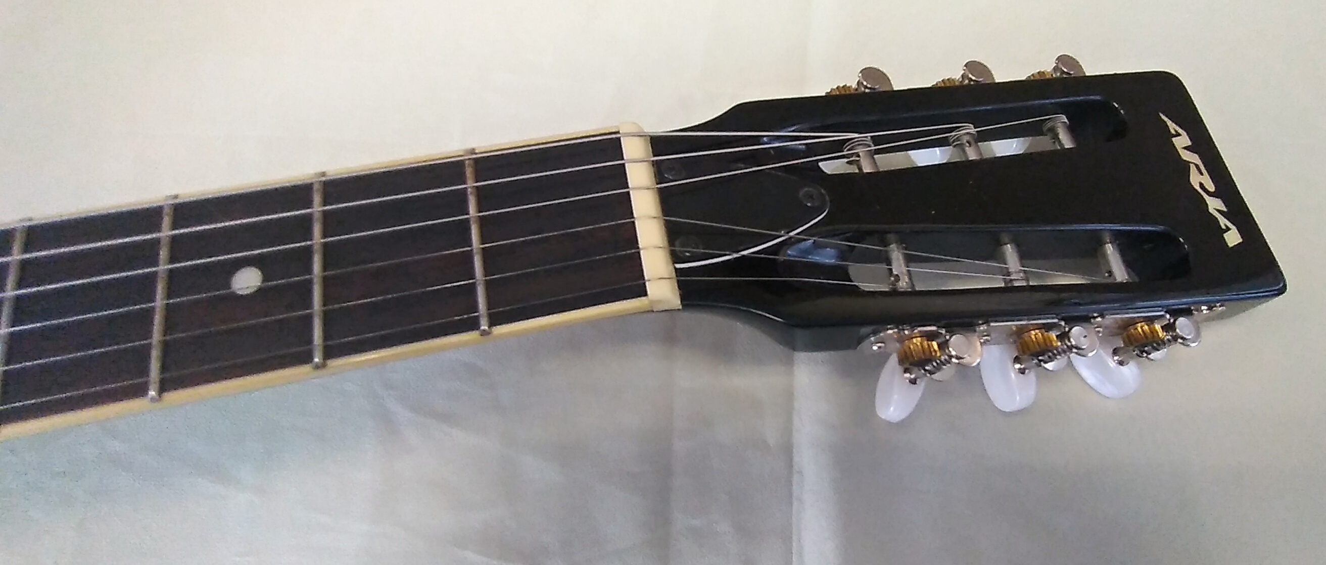 Aria - banjo bez označení