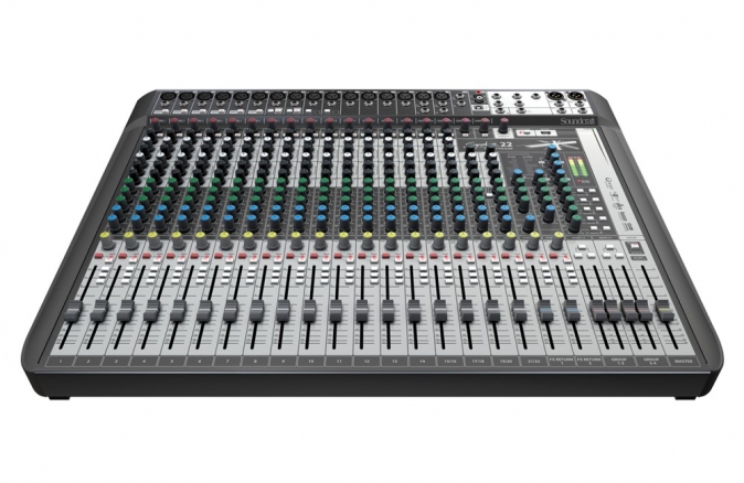 SOUNDCRAFT Signature 22 MTK