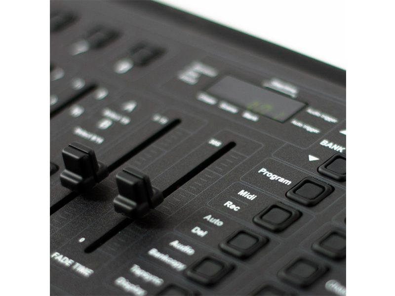 American DJ DMX Operator I