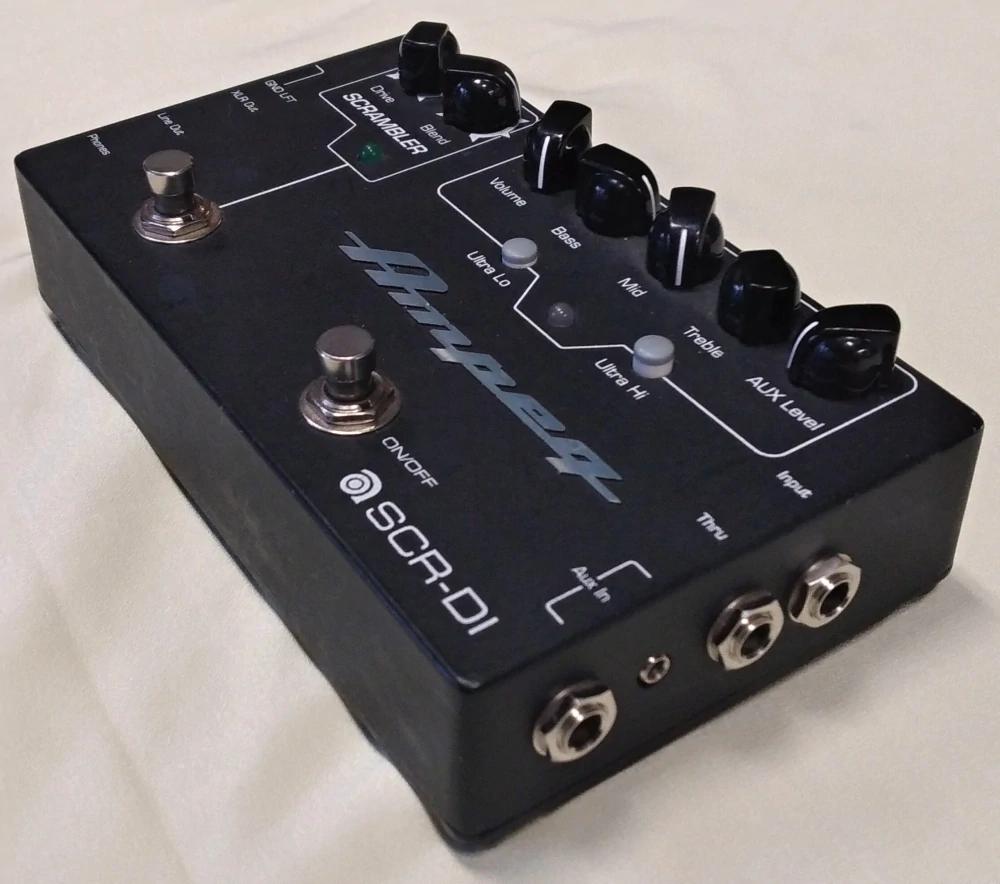 Ampeg SCR-DI