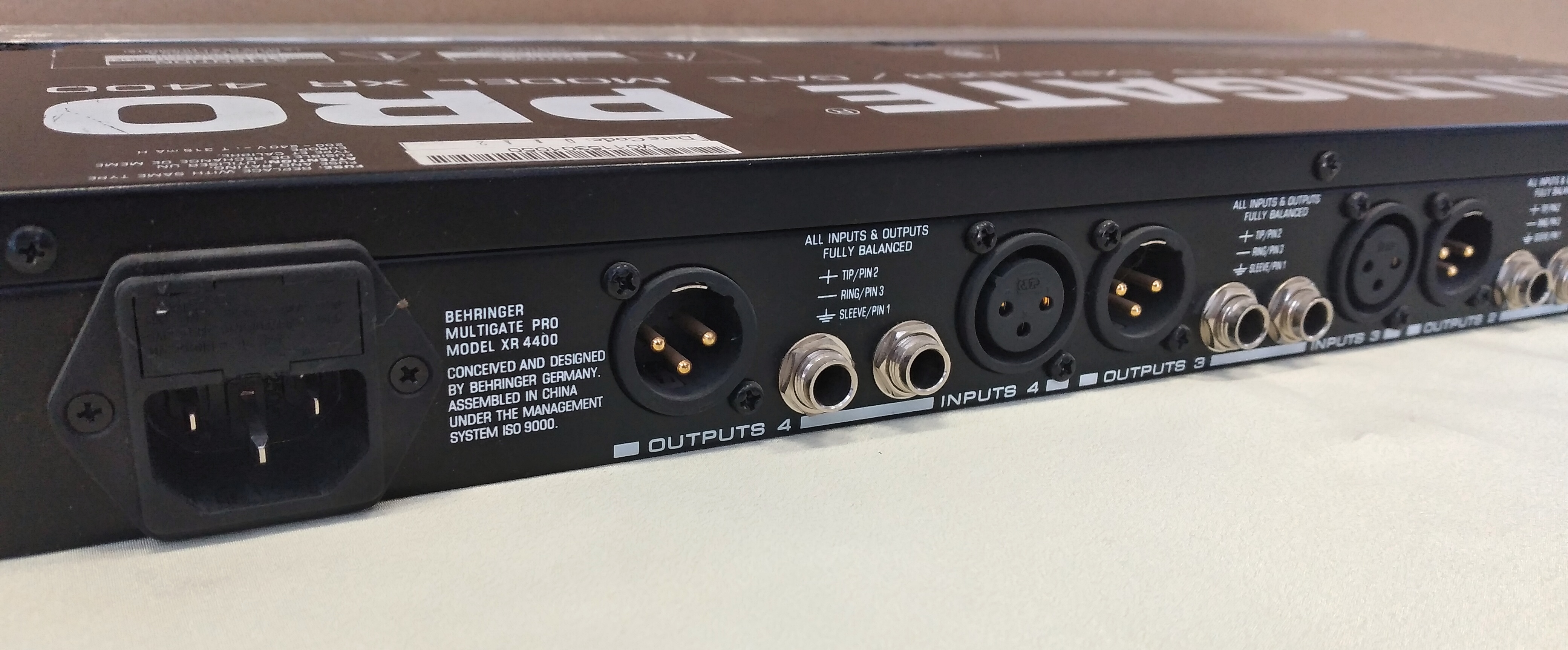 Behringer XR4400 MULTIGATE