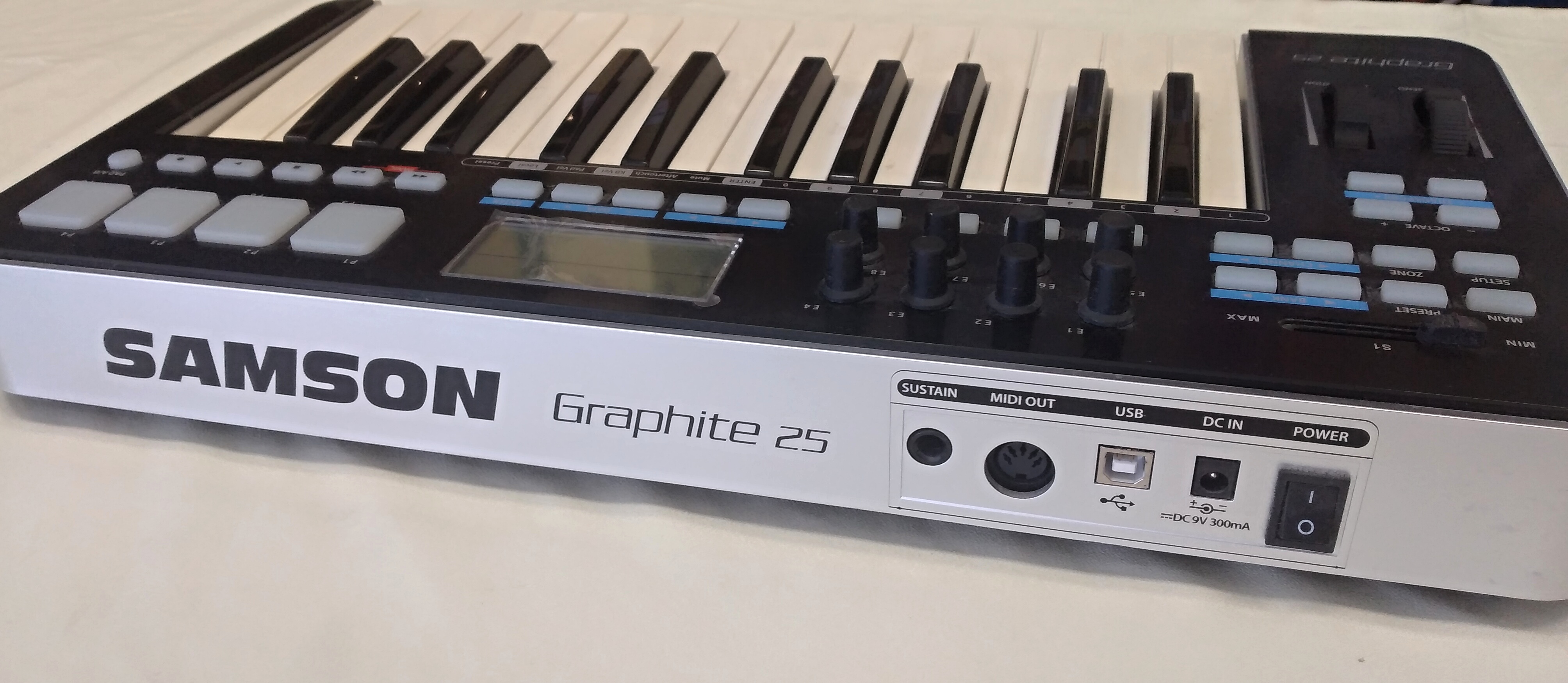 Samson Graphite 25