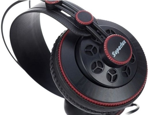 Superlux HD-681 Červená