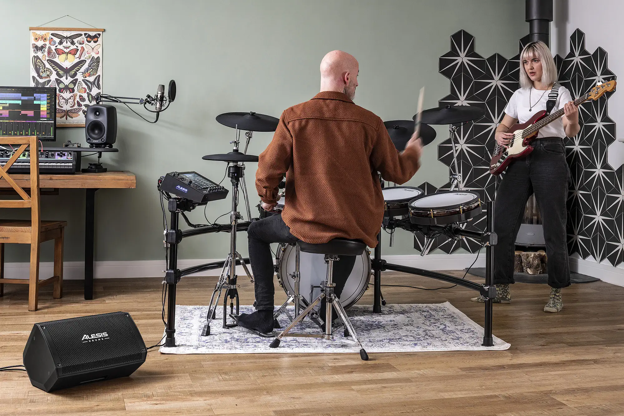 ALESIS Strike Amp 8 MK2