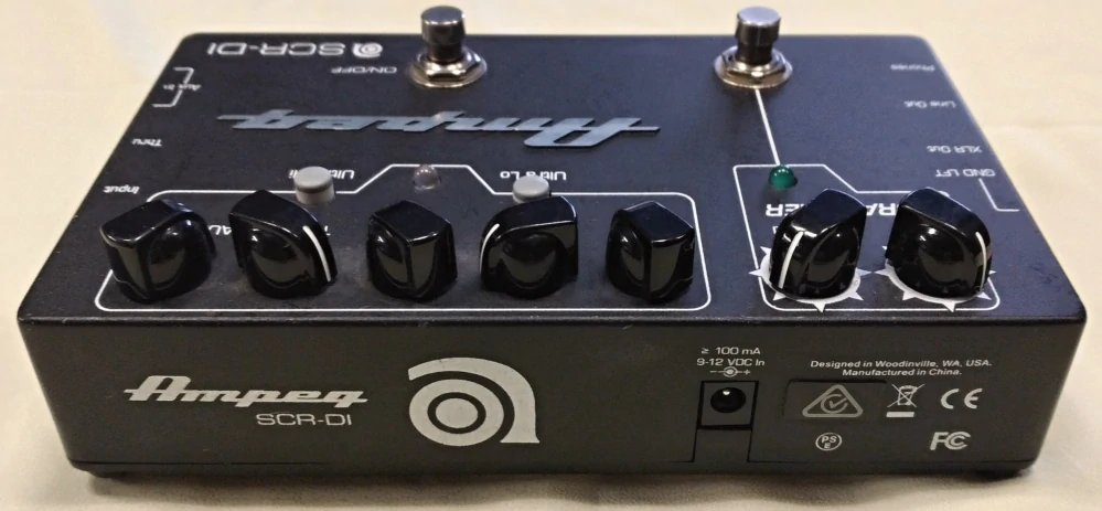 Ampeg SCR-DI