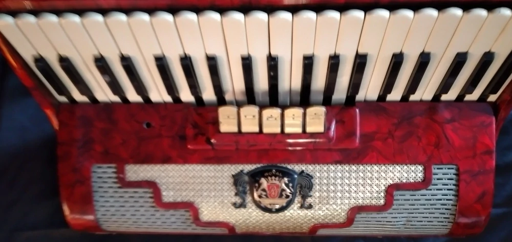 Akordeon ROYAL