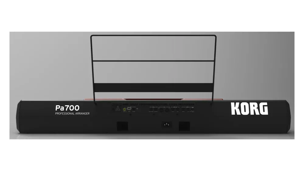 KORG Pa700