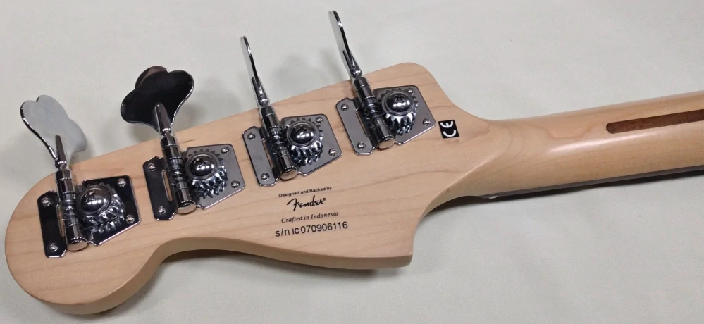 Fender Squier Standard JB