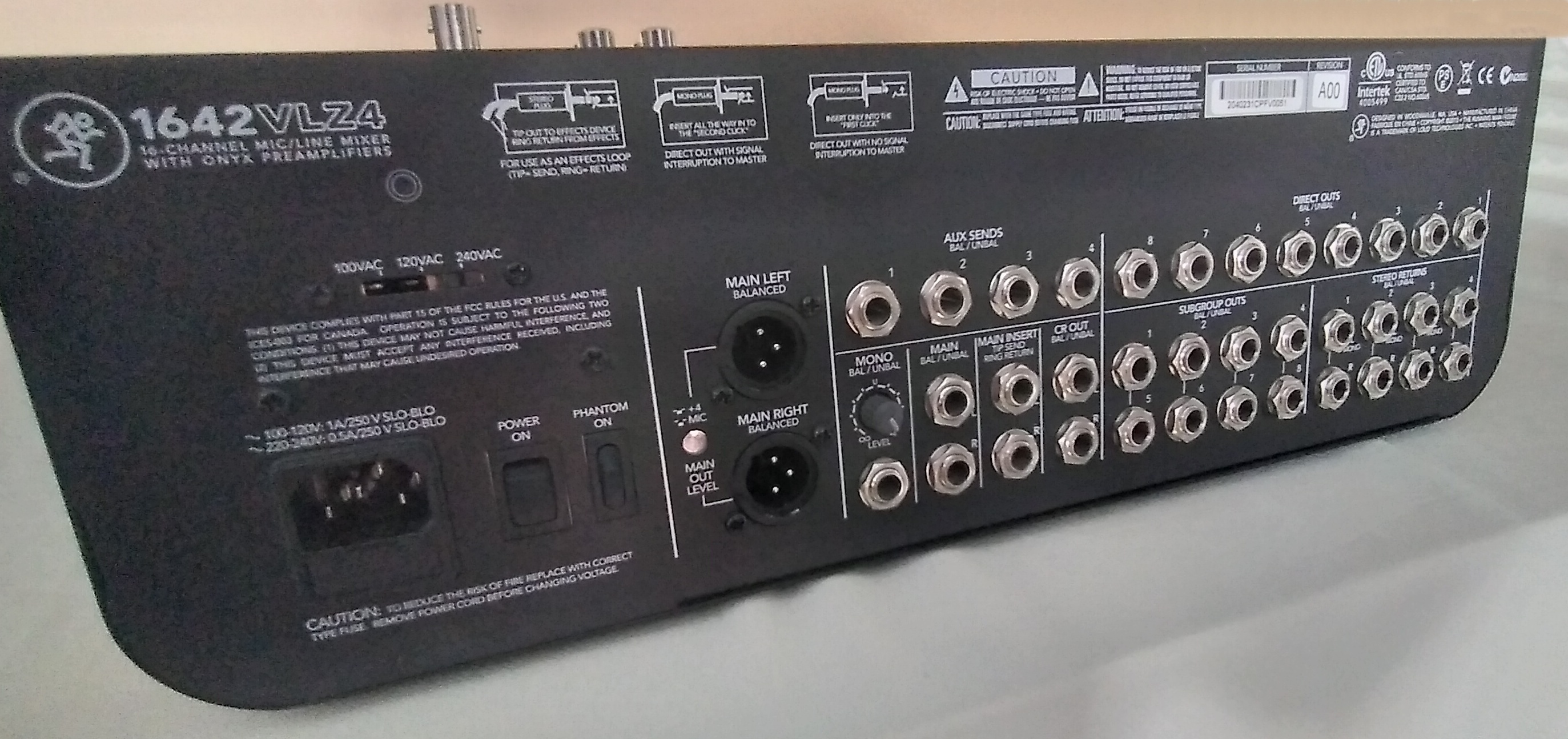 Mackie 1642 VLZ4