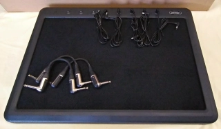 SKB 8 Port Powered Pedalboard