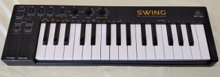 Behringer SWING